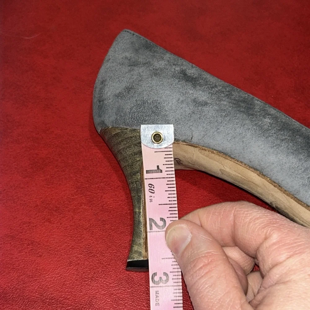 Vintage Gray Suede Leather Manolo Blahnik High Heels size 38